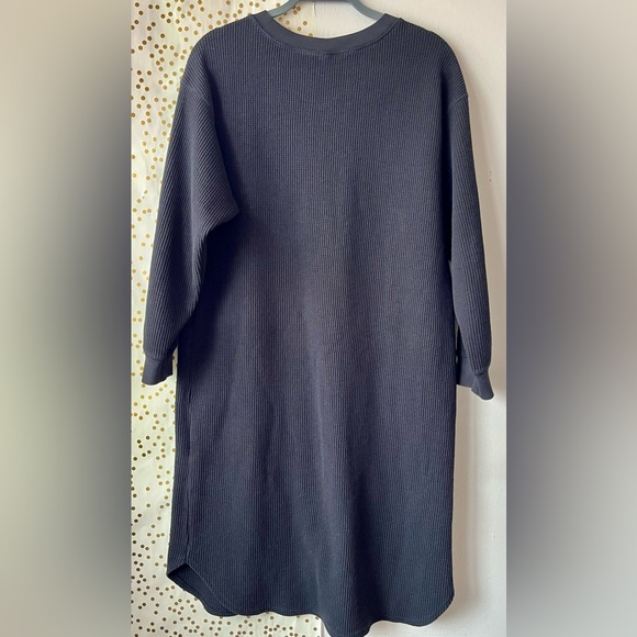 Uniqlo Black Waffle Comfy V-Neck Knit Midi Shirt Dress Size Large - Picture 2 of 11